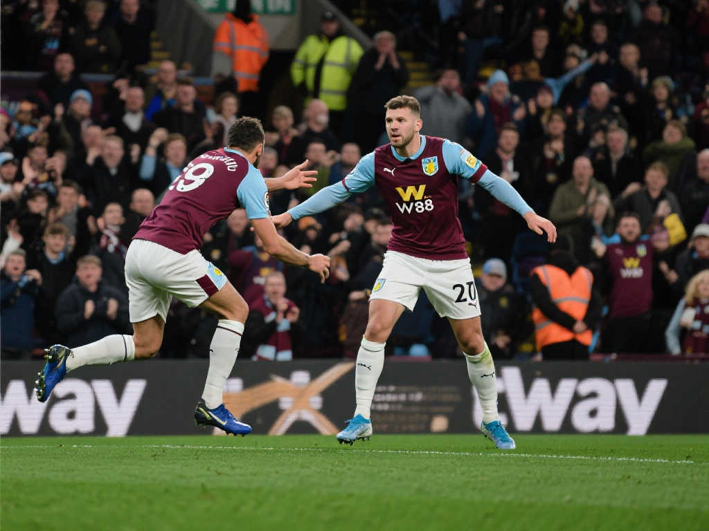 【中超】特谢拉与路易斯携手破门 申花2-0完胜三镇 【中超】特谢拉与路易斯携手破门 申花2-0完胜三镇